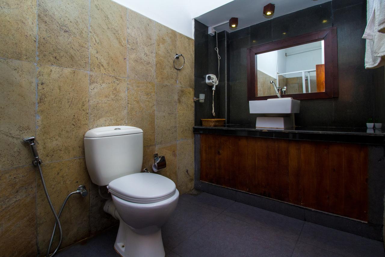 Sleek Hotel Kegalle Esterno foto