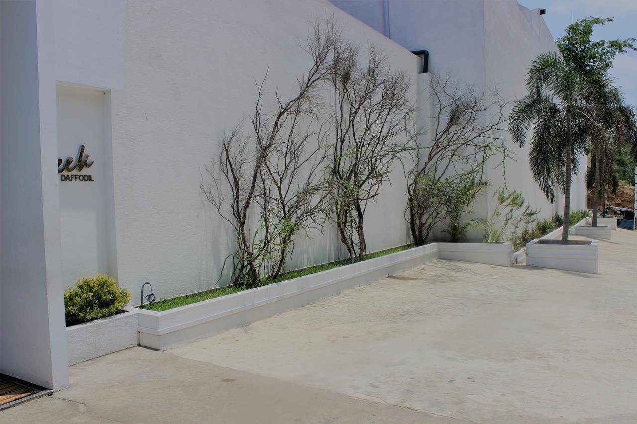 Sleek Hotel Kegalle Esterno foto